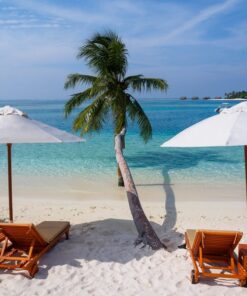 Biển Bãi Dài nằm cách thành phố Nha Trang khoảng 25-30km