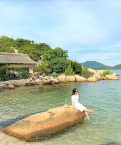 Đảo Cá Voi Hòn Ông Già Nha Trang