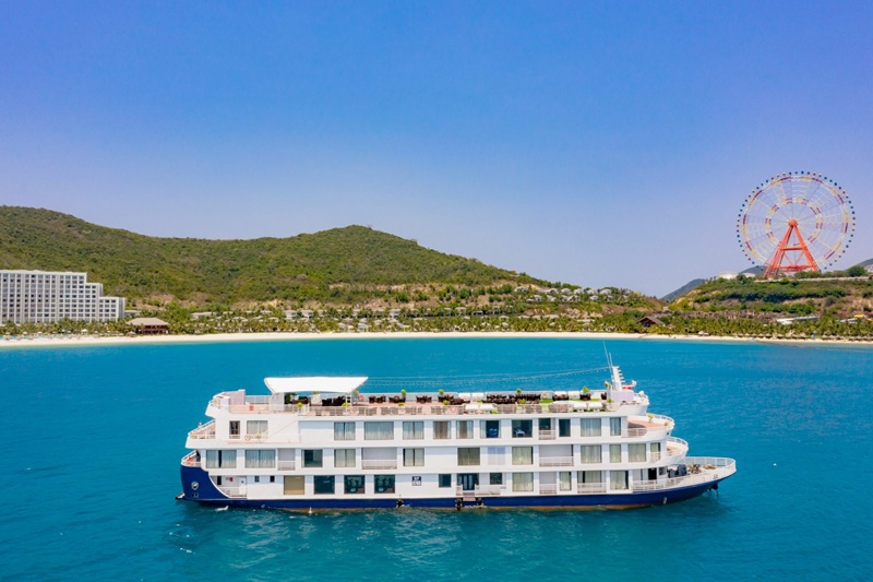 tầm nhìn bao quát Vịnh Nha Trang tầm nhìn bao quát Vịnh Nha Trang