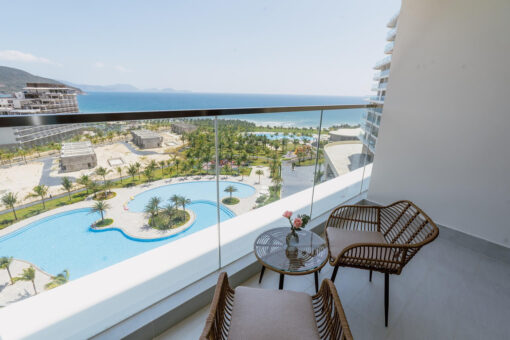 Aquamarine Resort Hotel Cam Ranh nằm ở vị trí nào?