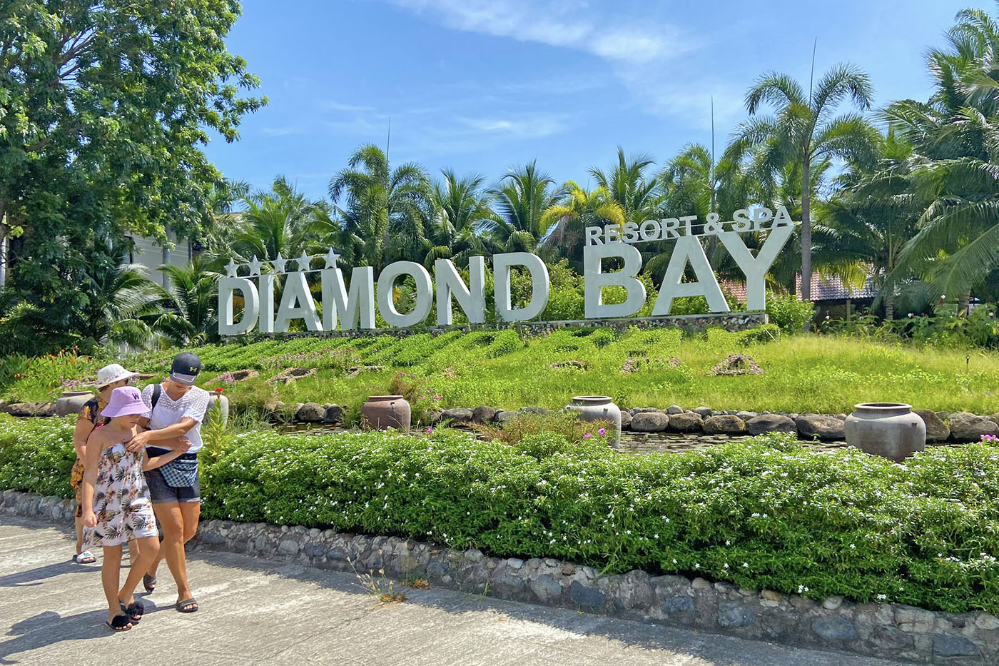 Địa chỉ và diện tích Diamond Bay Resort Nha Trang