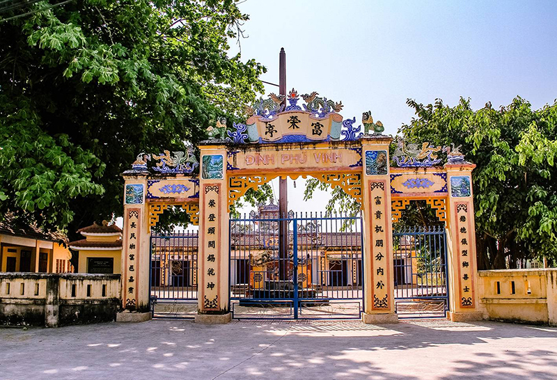 Làng cổ Phú Vinh Nha Trang tọa lạc ở đâu?